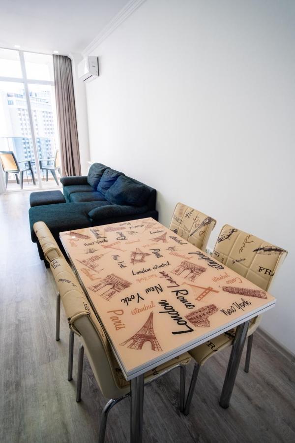 G-Point Appartement Batoemi Buitenkant foto